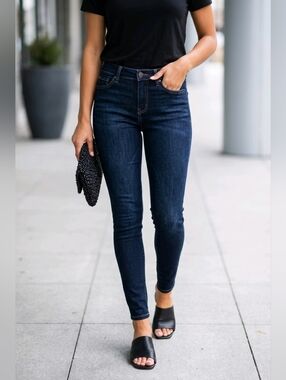 Joe's "Alyssa"  Blue skinny jeans